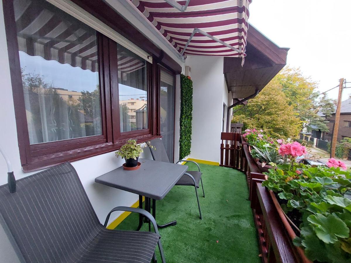 Summer House Emeleti Szoba Debrecen Extérieur photo